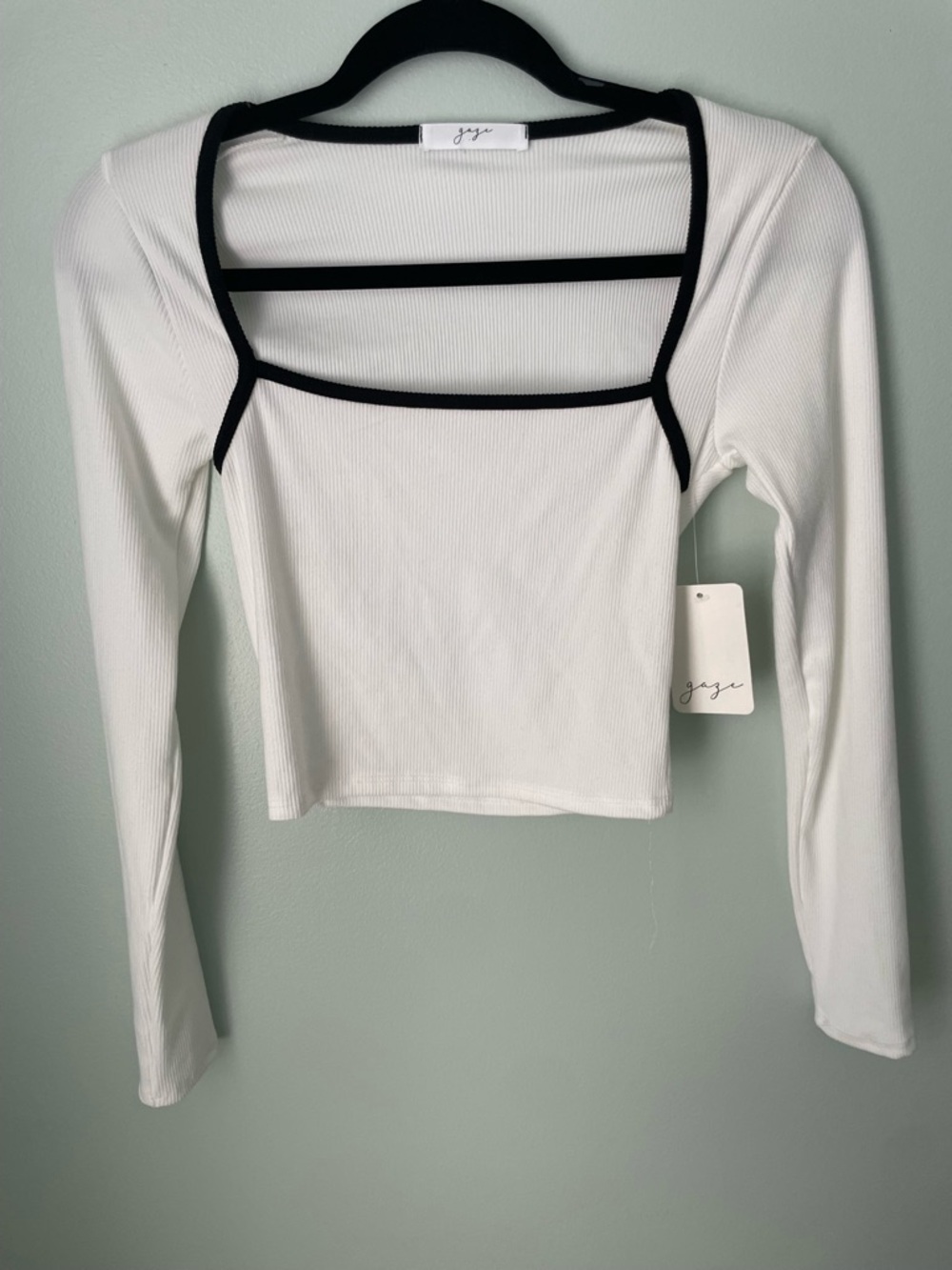 NWT Gaze White Long-Sleeve Square Neck Crop Top with Black Trim size XS